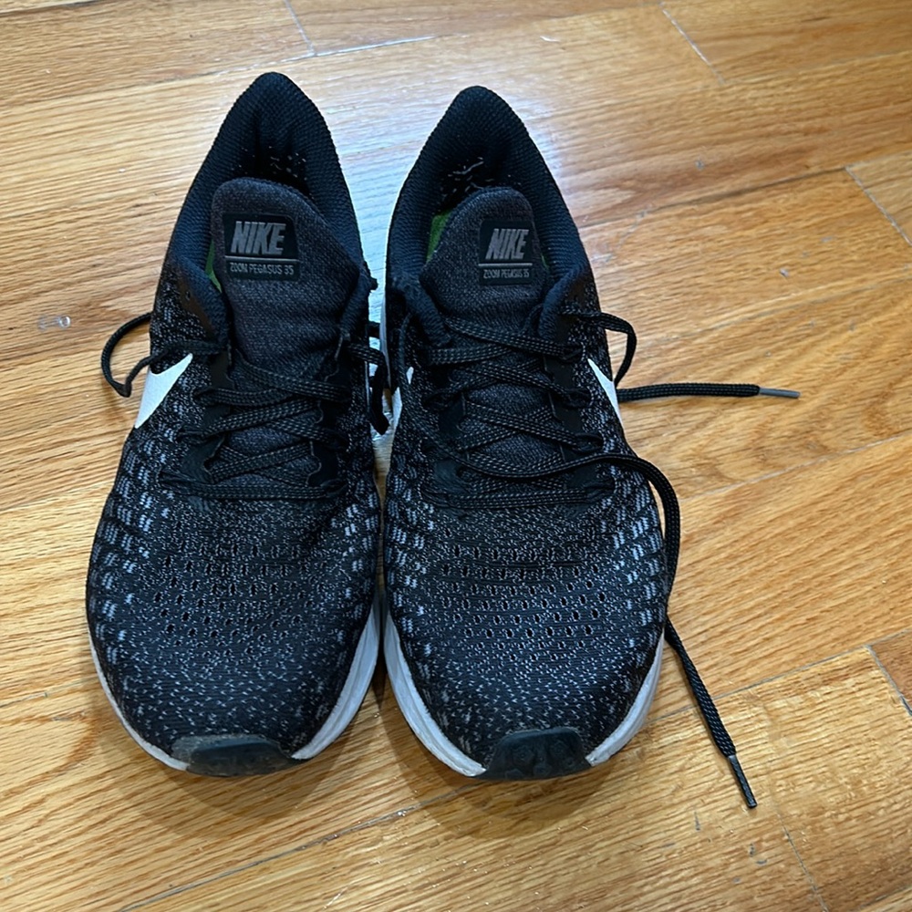 Nike AIR ZOOM size 8